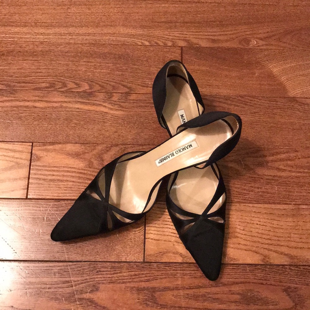 Manolo Blahnik kitten heels